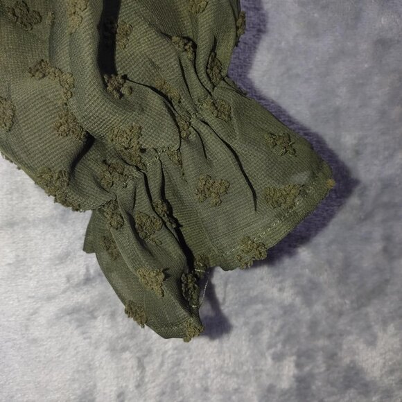 She + Sky Women M Olive Green Off-Shoulder Textured Cropped Dark Cottagecore top - Picture 6 of 11